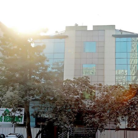 Hotel Chirag Residency Nueva Delhi Exterior foto
