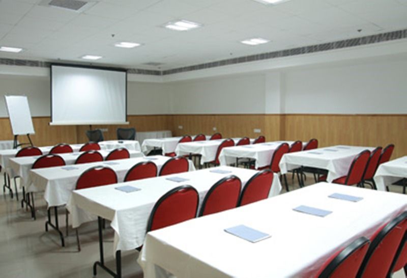 Hotel Chirag Residency Nueva Delhi Exterior foto